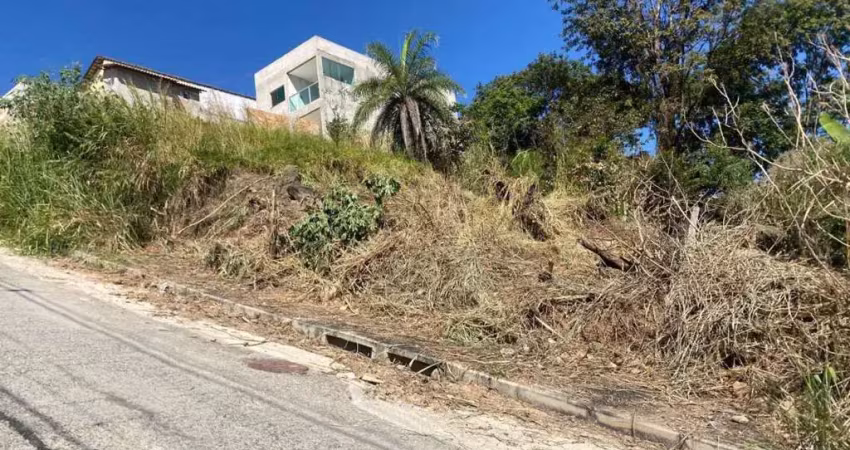 Terreno à venda na Rua de Oslo, Duque de Caxias, Betim