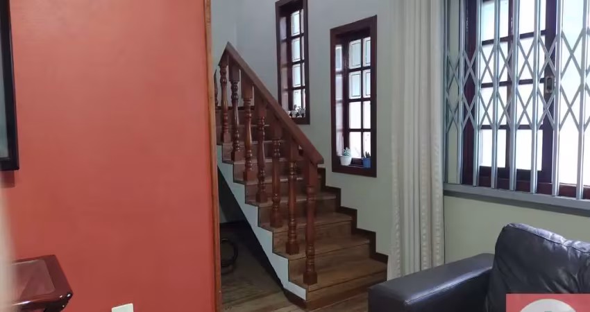 Casa com 4 quartos à venda na Rua Quatorze Bis, Carianos, Florianópolis