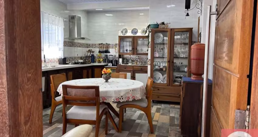 Casa com 4 quartos à venda na Rua Fermino Hemenegildo dos Santos, Carianos, Florianópolis