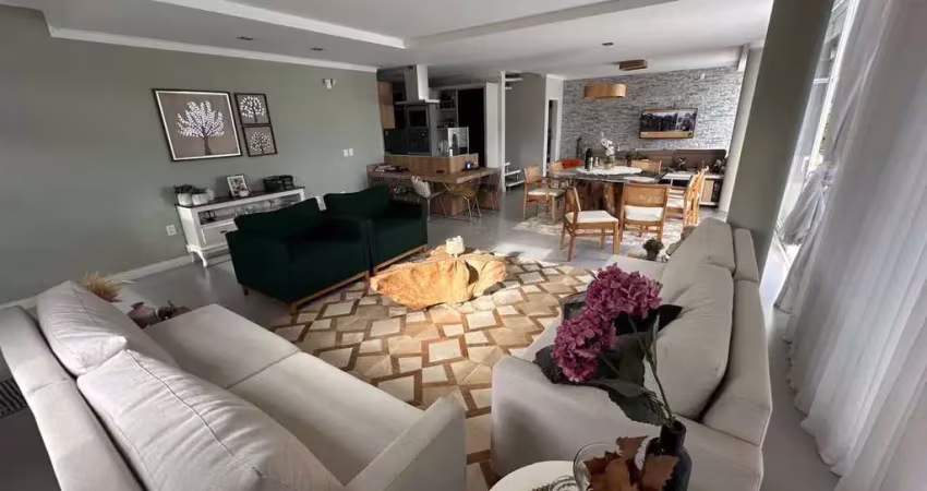 Casa alto padrão para venda em agronômica florianópolis-sc