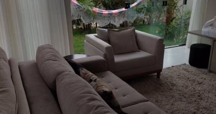 Casa Duplex nova mobiliada medindo 260 m² em terreno com 455 m² divido em 5 suítes climatizadas no Reserva Sauípe Mata de São João vender ou Alugar
