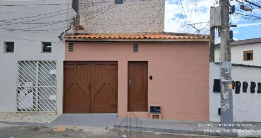 Casa padrão térreo e sob solo com 2/4 suite e closet, cozinha, garagem bem localizada em Pituaçu a vender Salvador Bahia