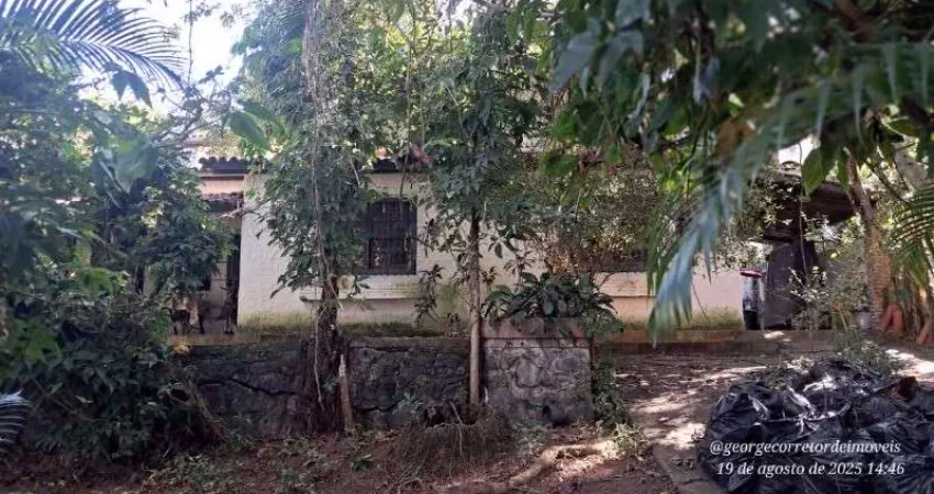 Casa colonial estilo fazenda com 133 m² construída terreno de 864,50 m², 4/4 varanda muito verde vender no colina da fonte emitapua salvador