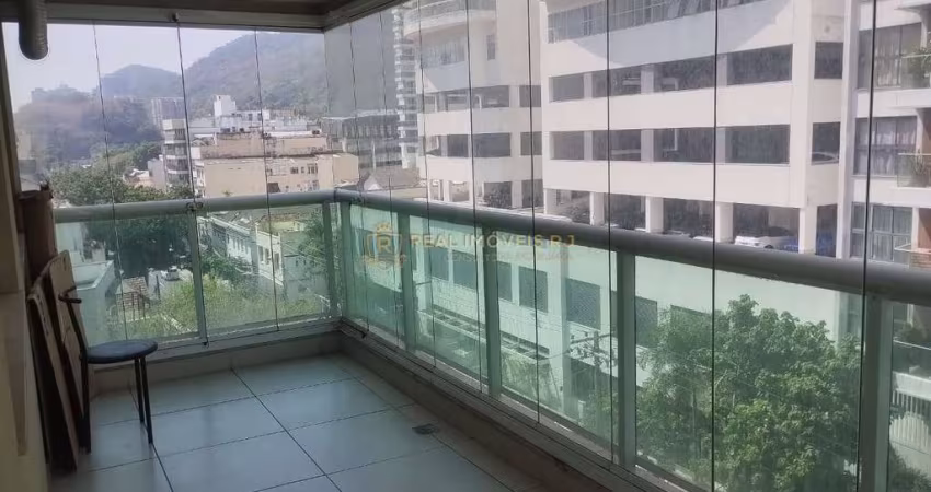 Apartamento em Botafogo de 2 Quartos com 90 m²