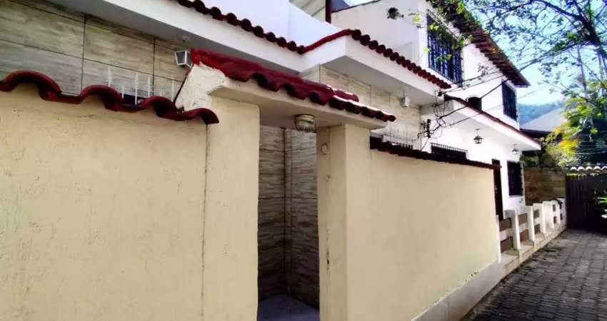 Casa com 2 quartos à venda na Rua Professor Valadares, 12, Grajaú, Rio de Janeiro