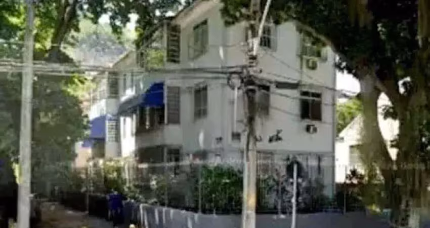 Apartamento com 3 quartos , em excelente localização na tijuca.