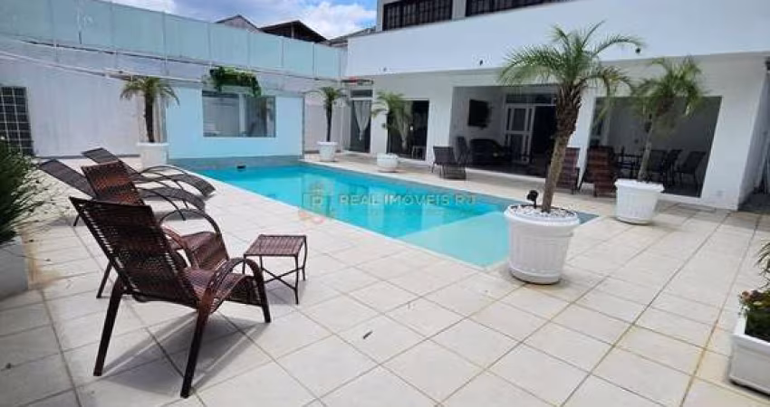 Casa Duplex com 4 Suítes no Recreio dos Bandeirantes