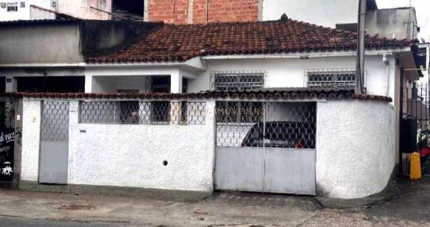 Casa a Venda na Freguesia com 3 Quartos