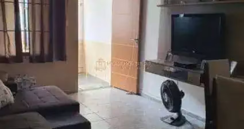 Casa , no 2° andar com entrada independente na taquara