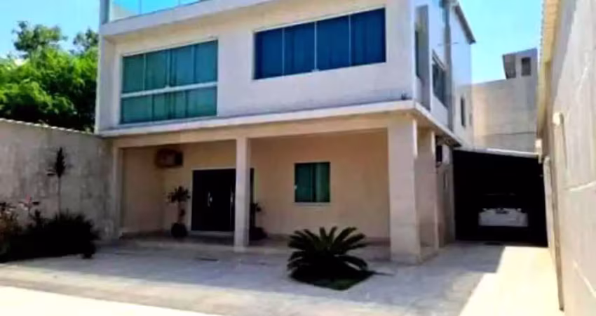 Casa com 7 quartos , na praia da brisa em guaratiba.