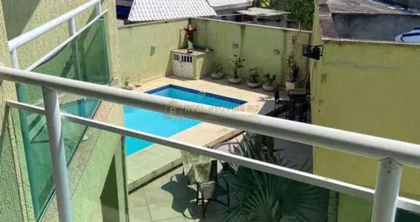 Excelente casa na estrada roberto burle marx em barra de guaratiba.