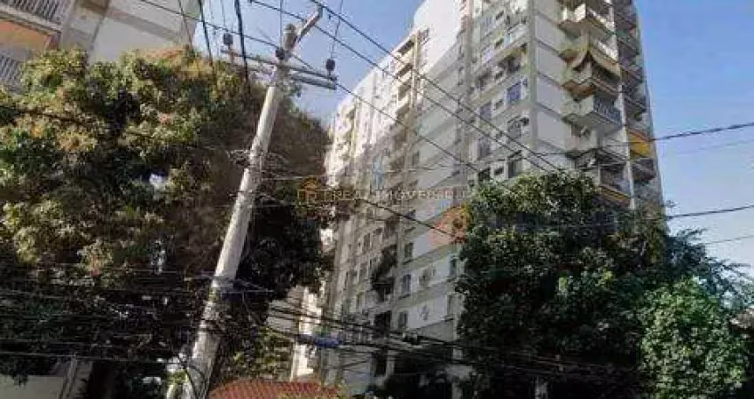 Apartamento na Praça Seca com 3 Quartos
