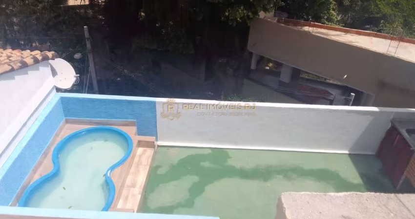 Casa a Venda no Condomínio Jardim Clarice
