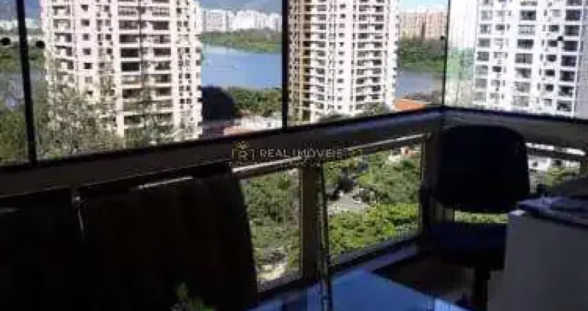 Apê com 2 quartos e dependência de empregada - barra da tijuca