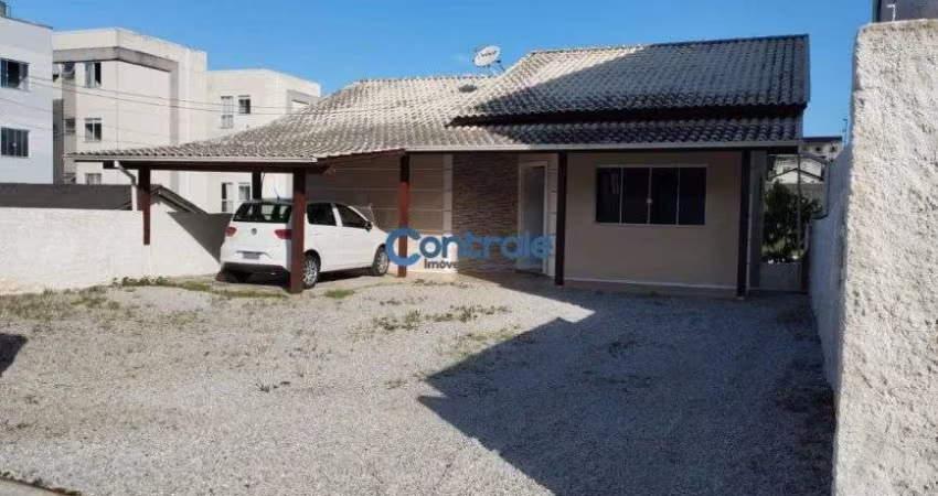 Casa em São José com 2 dormitórios seno 1 suíte, terreno de 360m²