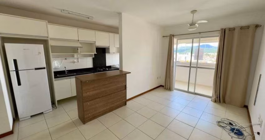 Apartamento de 02 dormitórios no bairro Jardim Cidade de Florianópolis, em São José