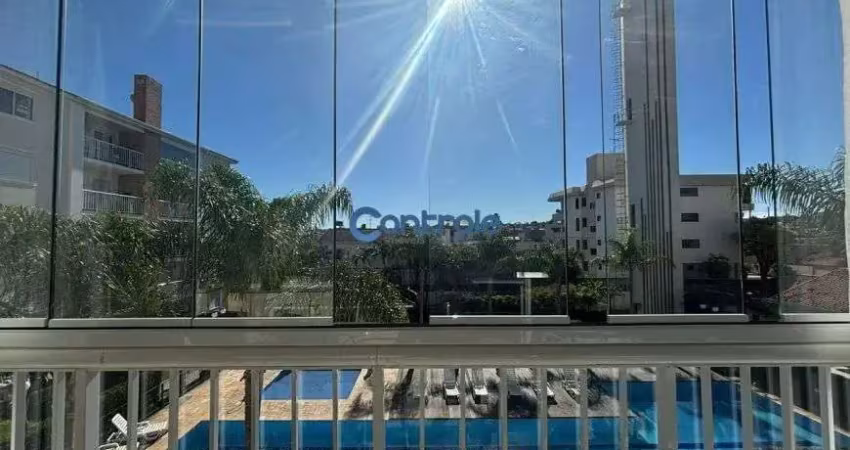 SM/Apartamento à venda com vista à piscina no Residencial Up Life.