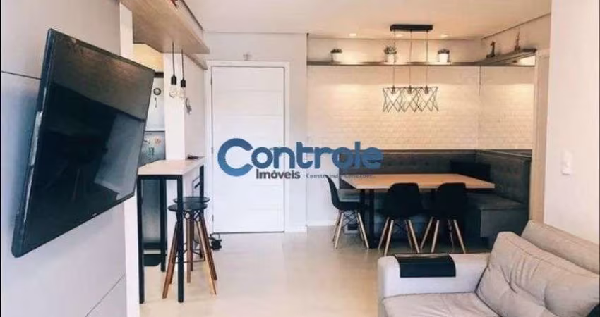 Apartamento de 3 Dormitórios sendo 1 Suíte em Condomínio Clube na Praia do Campeche