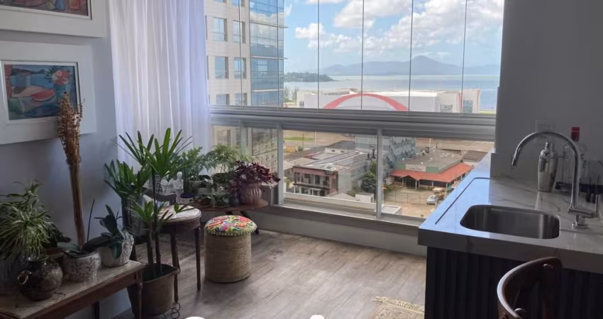 Apartamento de 3 dormitórios sendo uma suíte master, vista mar em campinas