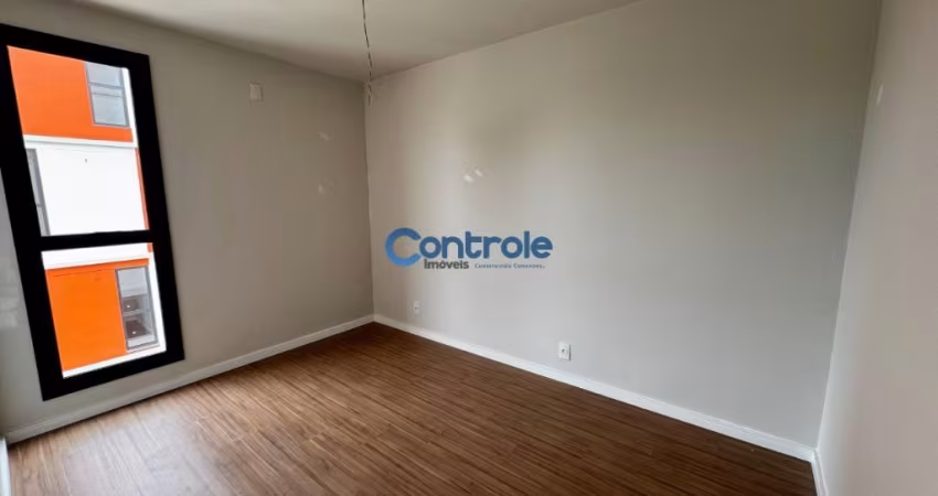 Apartamento com 02 dormitórios com churrasqueira e vista mar na Serraria.