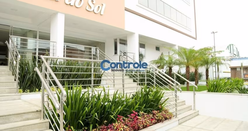 Apartamento com 02 dormitórios, sendo 01 suíte com 01 vaga livre e coberta