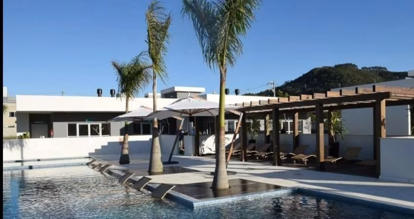 Lote com 150 mts2 no Acqua Condominio Clube, no Deltaville em Palhoça.