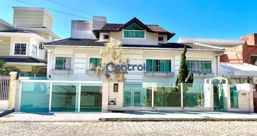 Casa com 5 quartos à venda na Rua Mário Estevão dos Santos, 200, Ponta de Baixo, São José