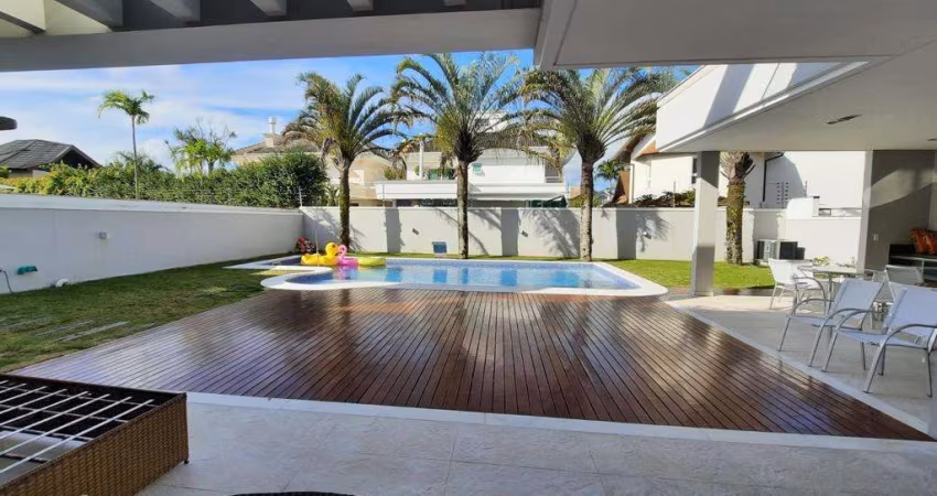Casa Alto Padrão para Venda em Florianópolis, Jurerê Internacional, 7 dormitórios, 5 suítes, 8 banheiros, 5 vagas