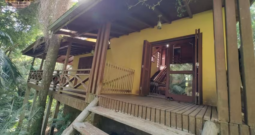 Chácara para Venda em Florianópolis, Vargem do Bom Jesus, 3 dormitórios, 2 banheiros, 2 vagas