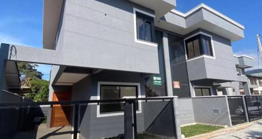 Sobrado para Venda em Florianópolis, Ingleses do Rio Vermelho, 3 dormitórios, 3 suítes, 4 banheiros, 2 vagas