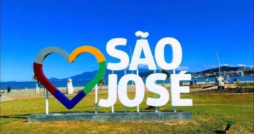 Casa para Venda em São José, Forquilhinha, 3 dormitórios, 1 suíte, 3 banheiros, 1 vaga