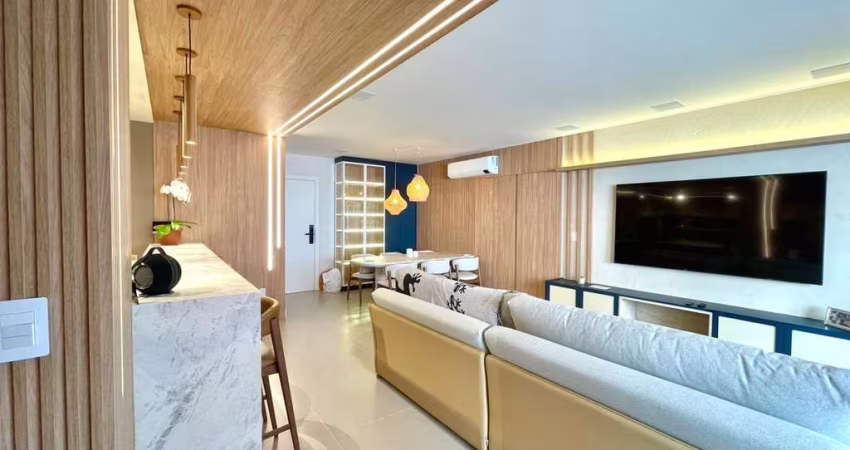 Apartamento para Venda em Florianópolis, Jurerê, 3 dormitórios, 3 suítes, 4 banheiros, 2 vagas