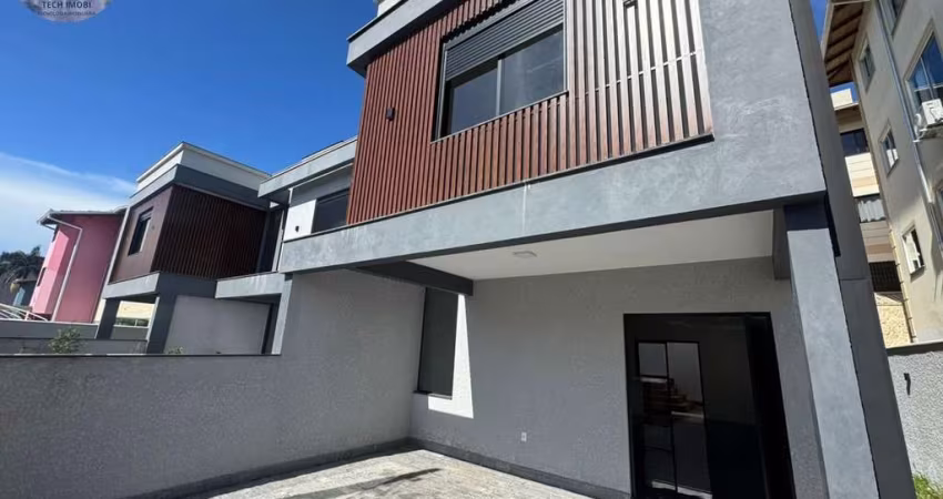 Casa para Venda em Florianópolis, Ingleses do Rio Vermelho, 3 dormitórios, 3 suítes, 4 banheiros, 2 vagas