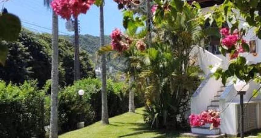Casa em Condomínio para Venda em Florianópolis, Praia brava, 2 dormitórios, 1 suíte, 1 banheiro, 1 vaga