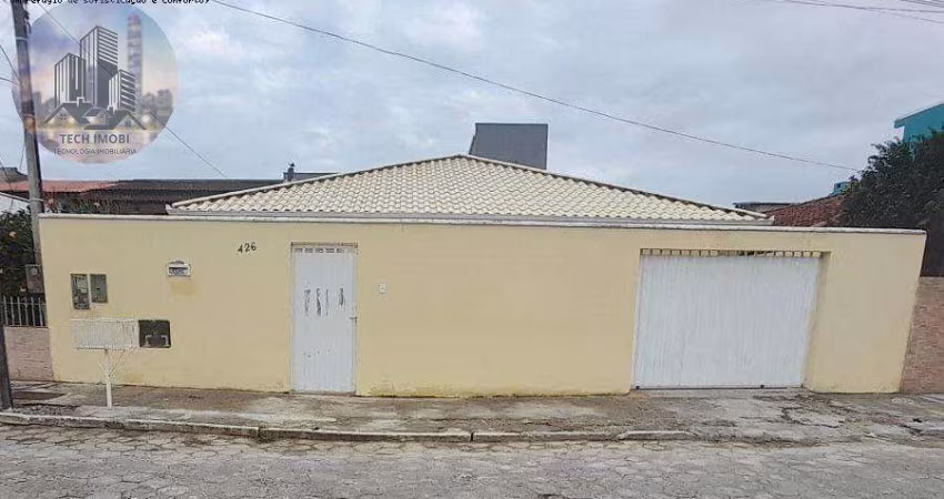 Casa para Venda em Florianópolis, São João do Rio Vermelho, 3 dormitórios, 1 banheiro, 2 vagas