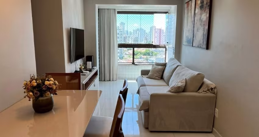 APARTAMENTO NO PRADO | 3 QUARTOS (1 SUITE) | VARANDA | REFORMADO | ANDAR ALTO