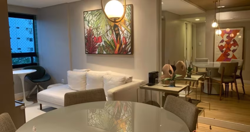 Apartamento na TORRE com 2 quarto (1 closet), 1 banheiro de serviço, 2 vagas cobertas, lazer completo.