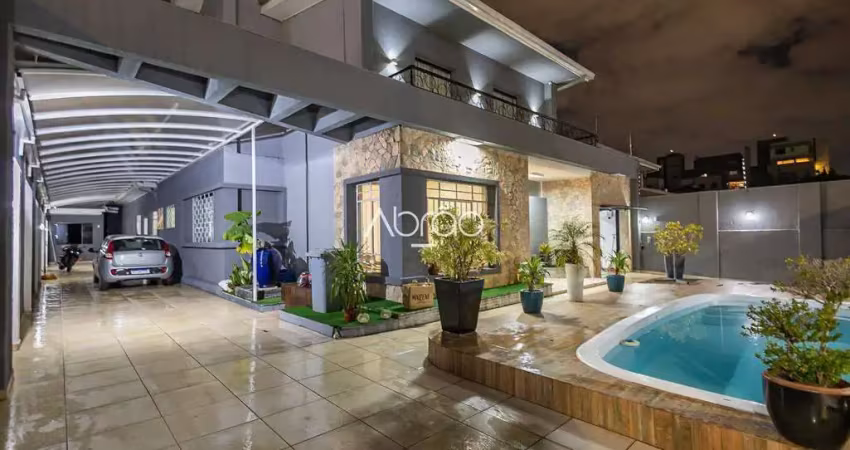 Casa comercial ou residencial com 7 quartos para alugar no cristo rei - 540 m² | ref 188