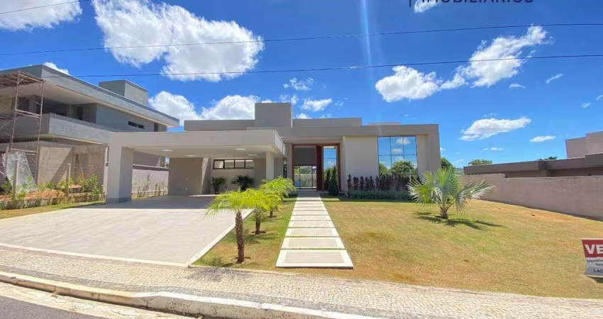 Casa de Alto padrão no residencial Vitória Golf.