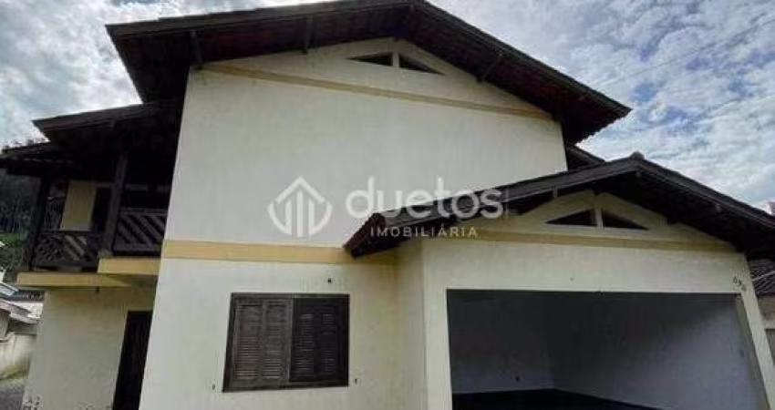 Casa à Venda no Bairro São Pedro, Brusque