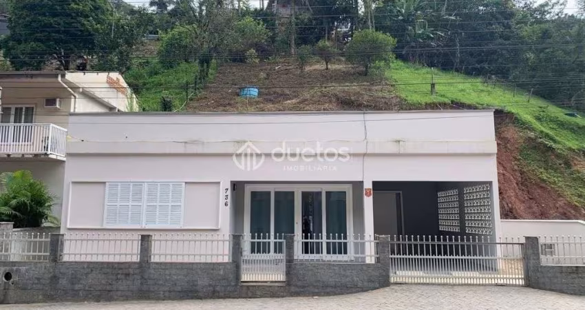 Casa com 2 dormitórios à venda, 100 m² por R$ 380.000,00 - Azambuja - Brusque/SC