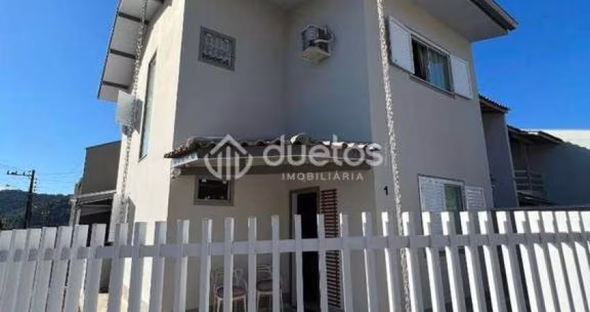 Casa com 3 dormitórios à venda, 120 m² por R$ 545.000,00 - Dom Joaquim - Brusque/SC
