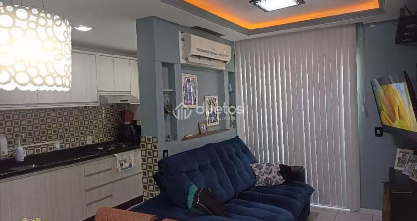 Apartamento 2 Dormitórios a poucos minutos do Centro