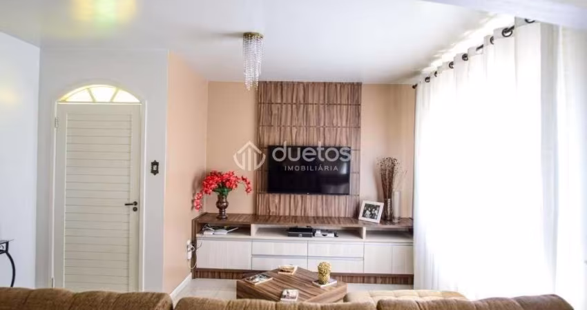 Casa com 3 dormitórios à venda, 204 m² por R$ 750.000,00 - Águas Claras - Brusque/SC
