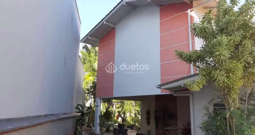 Casa com 4 dormitórios à venda, 170 m² por R$ 750.000,00 - Santa Rita - Brusque/SC