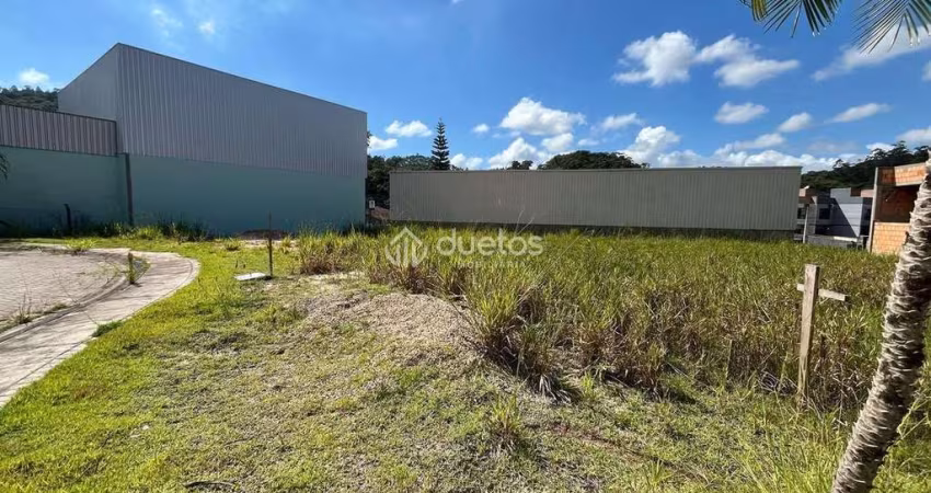 LINDO TERRENO NO RECANTO DA LUA