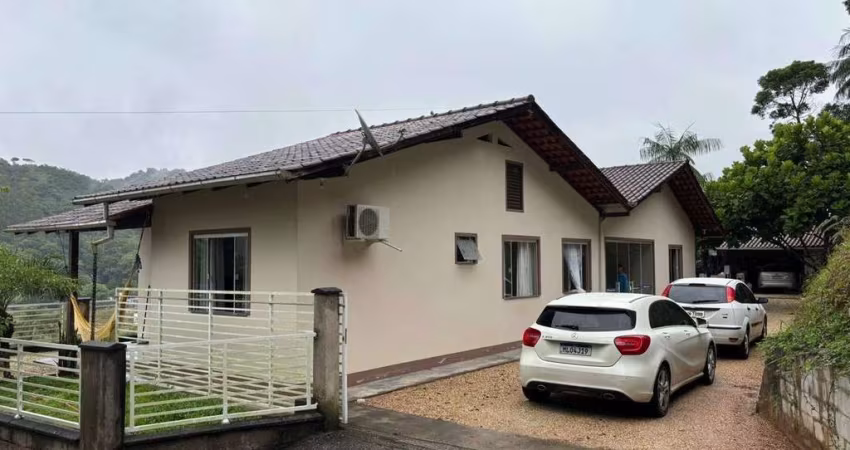Casa à Venda no Bairro São Pedro