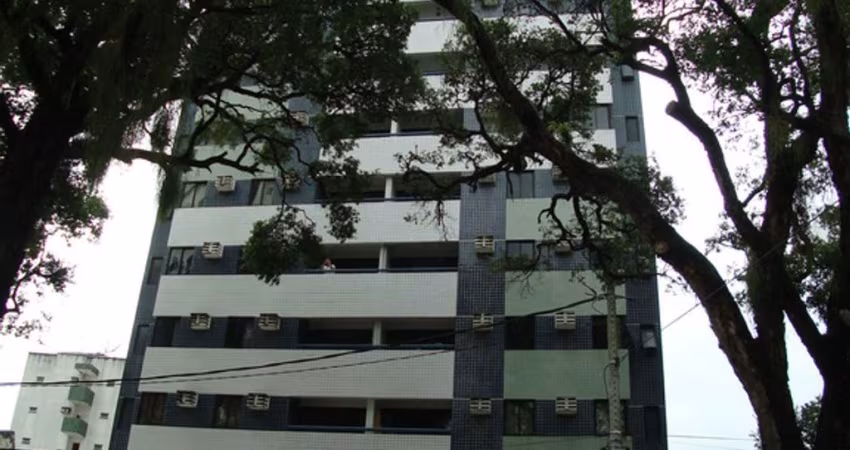 Prédio em excelente localização no bairro do Espinheiro!