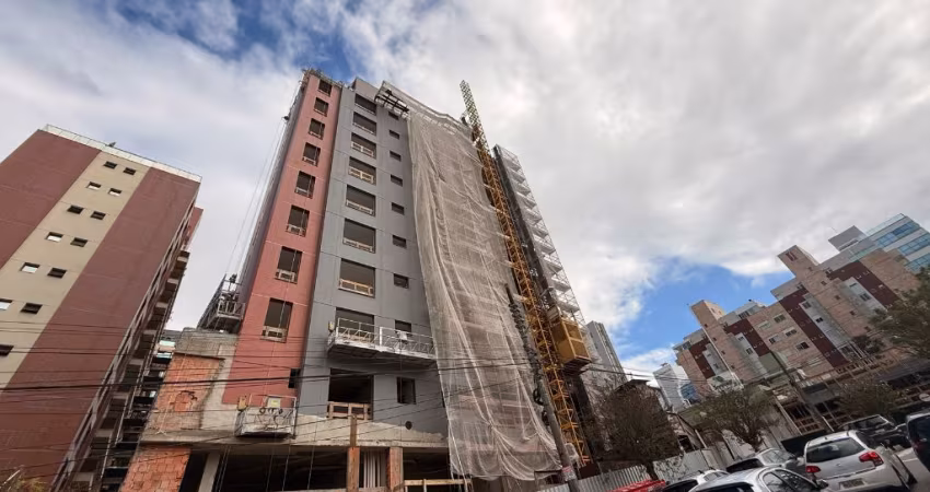 Apartamento com 2 quartos garden a venda no centro de Florianópolis