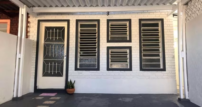 Casa térrea, 02 dormitórios, para Venda na cidade de Taubaté / SP no bairro Jardim dos Estados